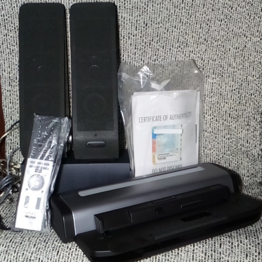 EUC 2005 Sony Vaio Port Replicator Speakers & Remote Accessories Bundle